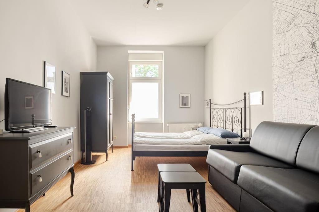 Nap Club - Stylish & Quiet Base In Vibrant Kiez Appartamento Berlino